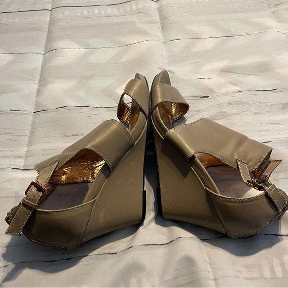 Taupe Platform Sandals / Open Toed Wedge Heels, Lane Bryant Size 12 W - Picture 4 of 13